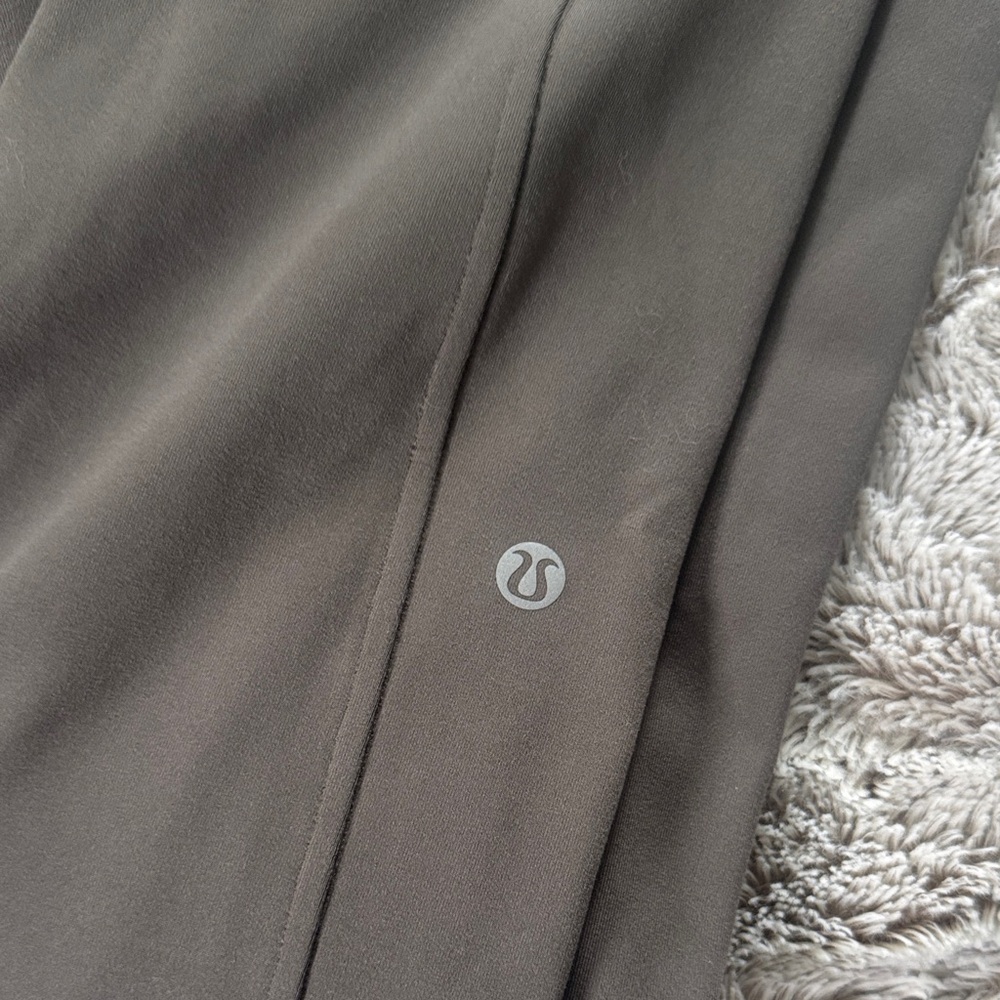 lululemon athletica Women's Gray Track Pants - Picture 5 of 6